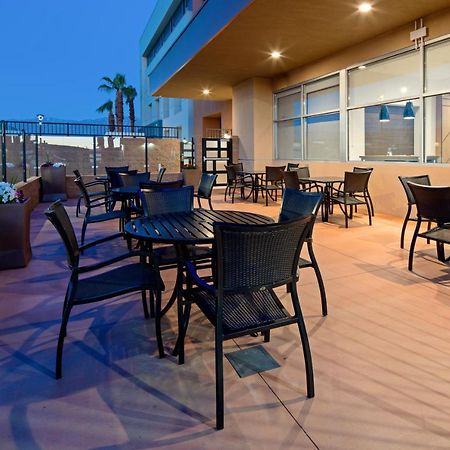 Holiday Inn Express & Suites Palm Desert - Millennium By Ihg Eksteriør billede