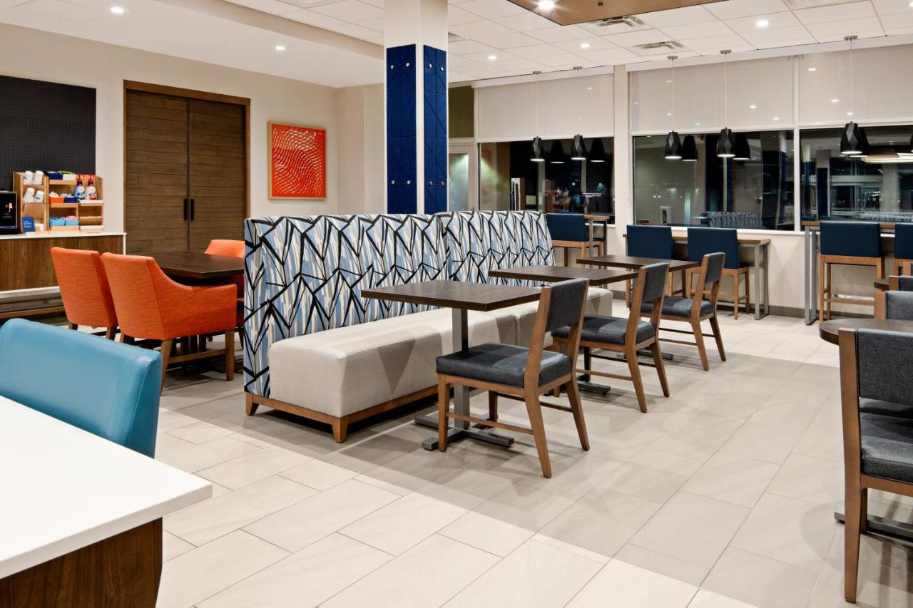 Holiday Inn Express & Suites Palm Desert - Millennium By Ihg Eksteriør billede