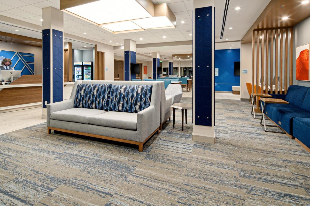 Holiday Inn Express & Suites Palm Desert - Millennium By Ihg Eksteriør billede