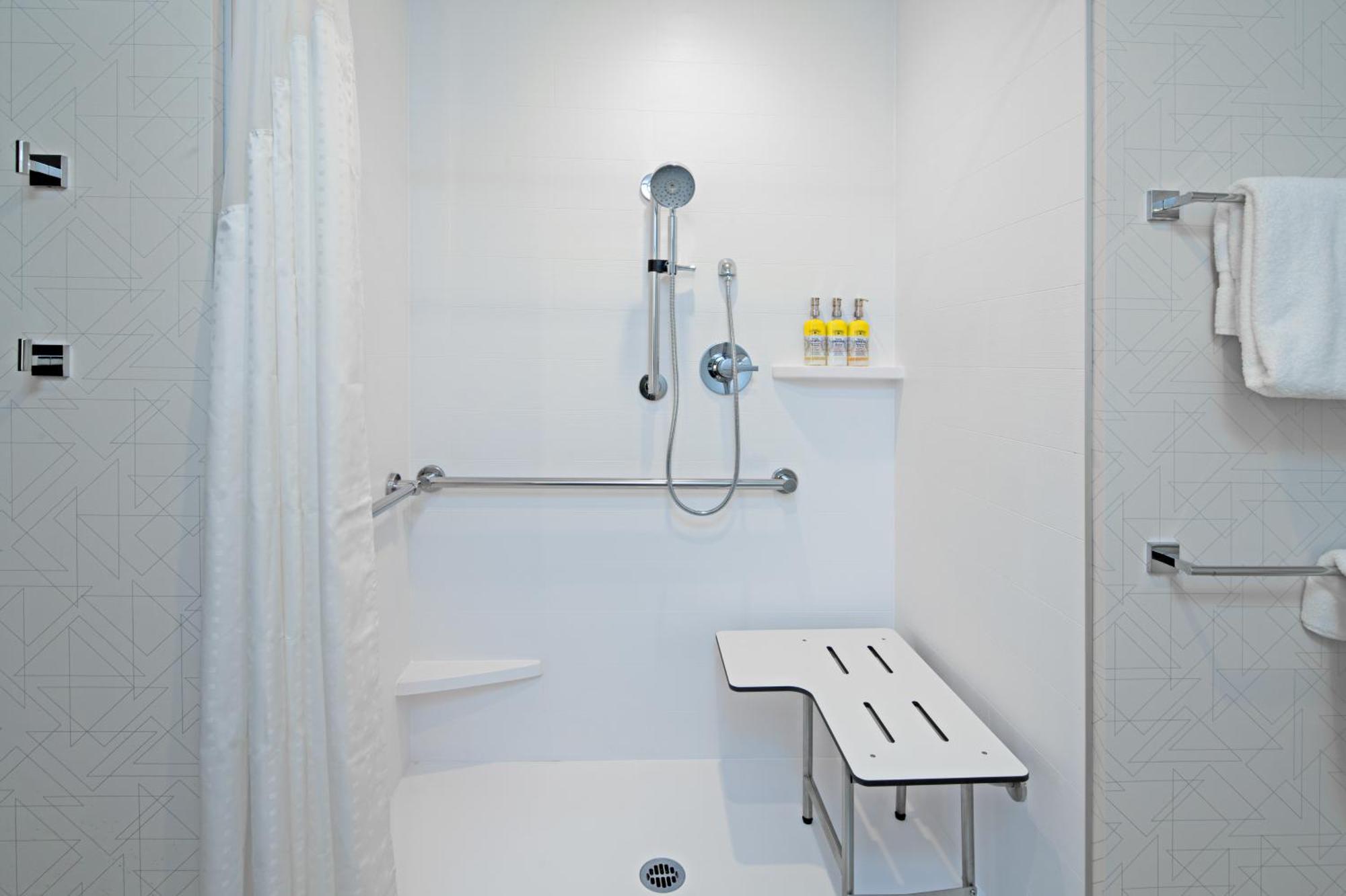 Holiday Inn Express & Suites Palm Desert - Millennium By Ihg Eksteriør billede